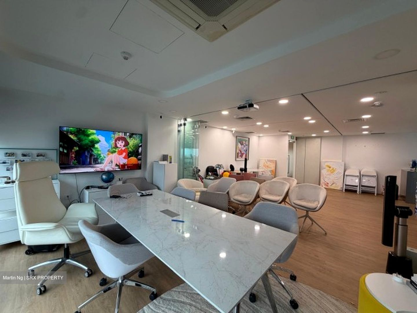 High Street Centre (D6), Office #612644501